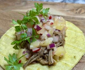 PULLED BOAR TACO ANANÁSZOS CHILI SALSÁVAL